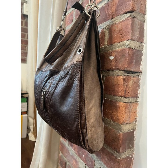 Italian Large Leather Shoulder Bag - Picture 5 of 15